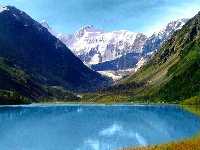 Белуха и озеро Аккем